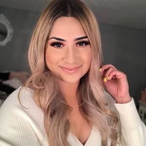 Meet your Posher, Paulina